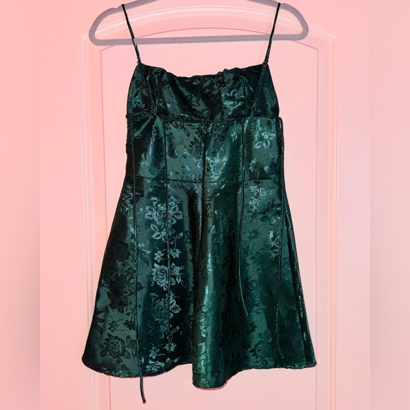 Lucy In The Sky Floral Jacquard A-Line Mini Dress - Picture 7 of 9